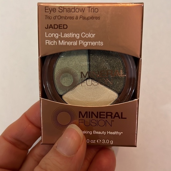 Mineral Fusion Eye Shadow Trio - Jaded - Picture 4 of 7